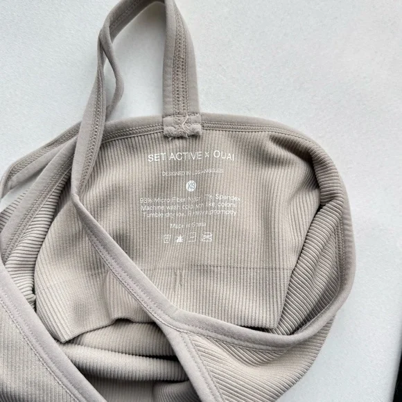 Set Active x Ouai Sculptflex Set - Mercer Street - Picture 6 of 7